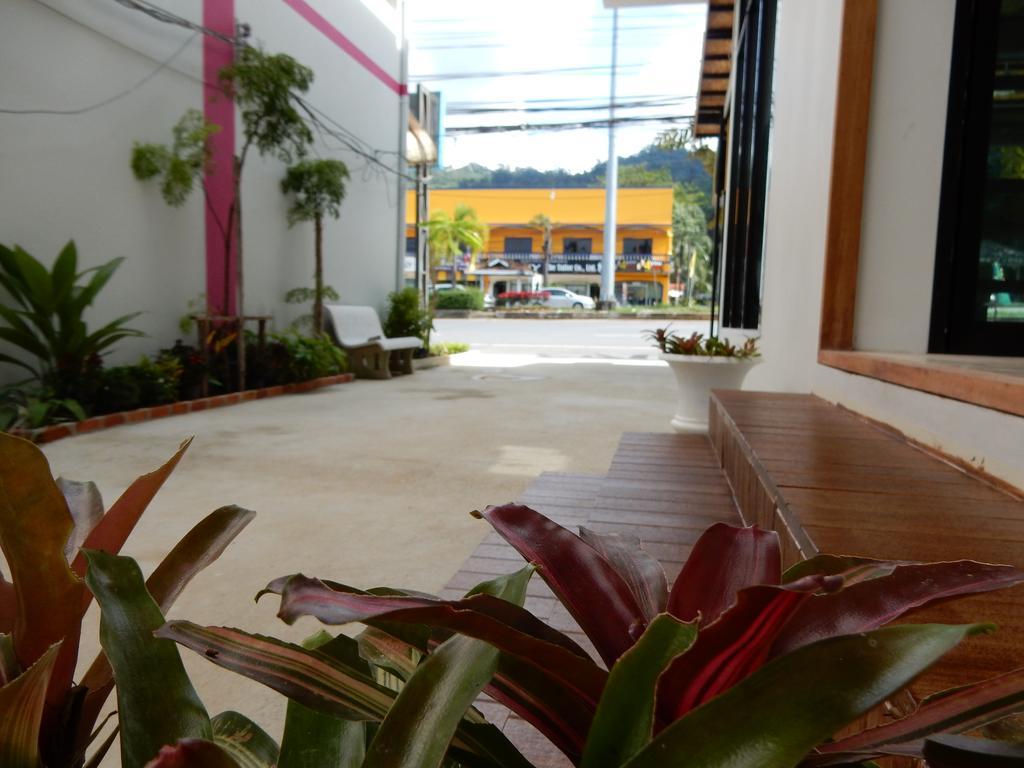 万迪住宿加早餐旅馆 蔻立 外观 照片